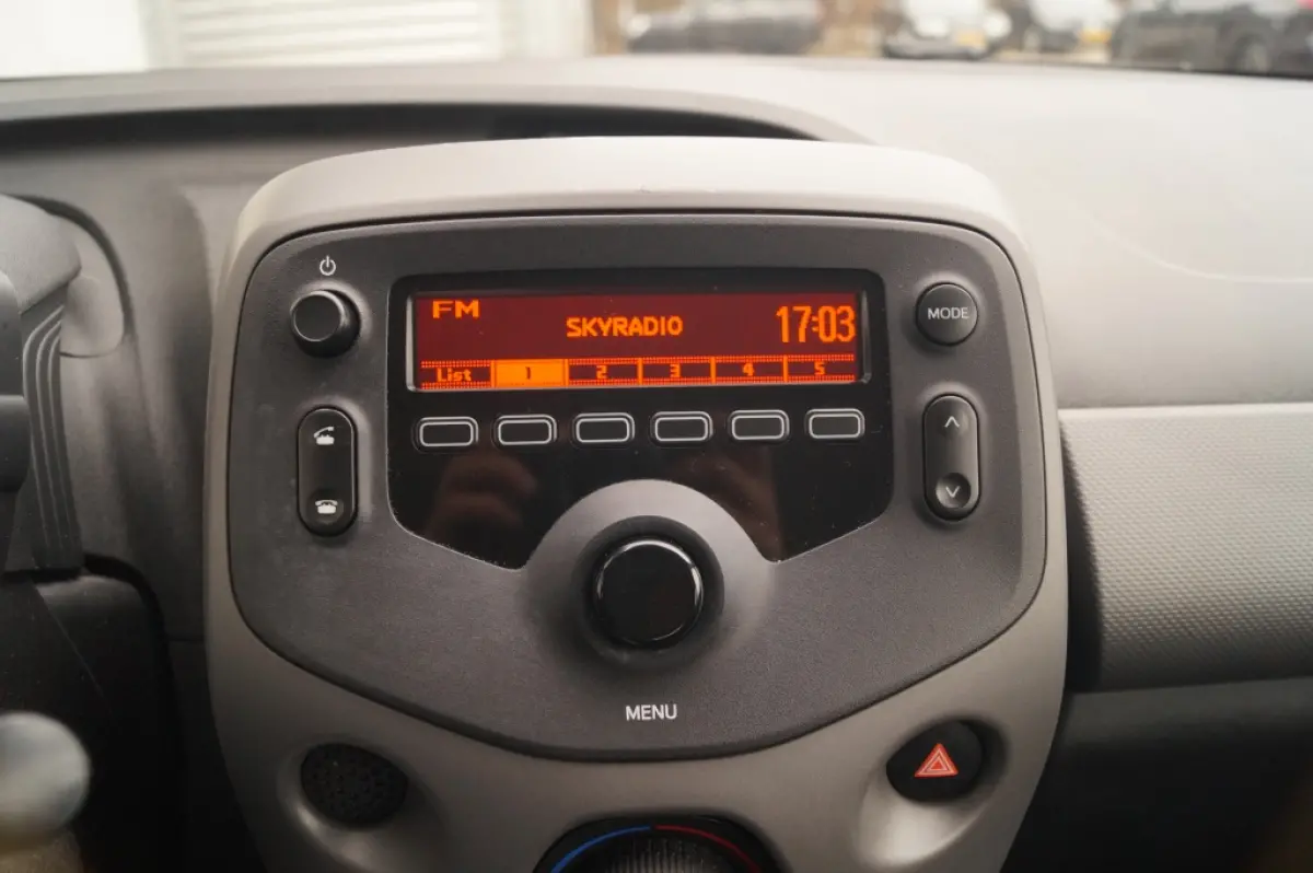 1.0 e-VTi Active Pack Premium 5-drs -AIRCO-
