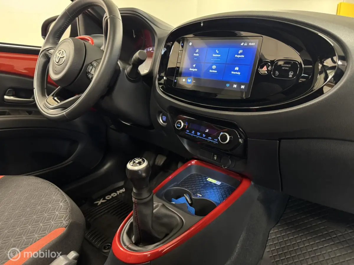 1.0 VVT-i MT Play Cabrio | Line Assist| Climate & Cruise Control | NAV.