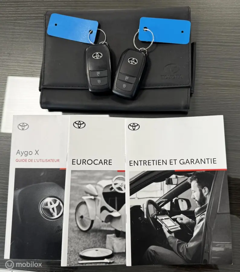 1.0 VVT-i MT Play Cabrio | Line Assist| Climate & Cruise Control | NAV.