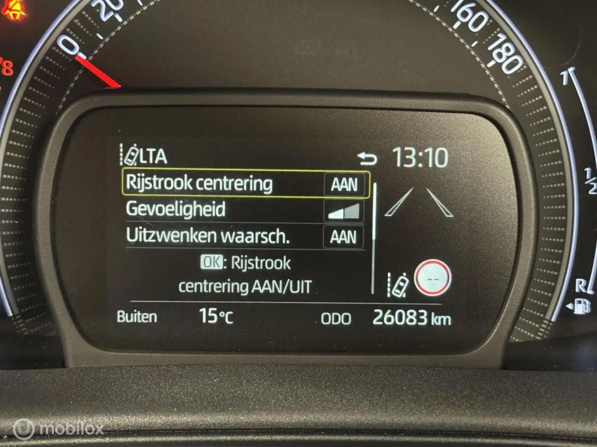 1.0 VVT-i MT Play Cabrio | Line Assist| Climate & Cruise Control | NAV.