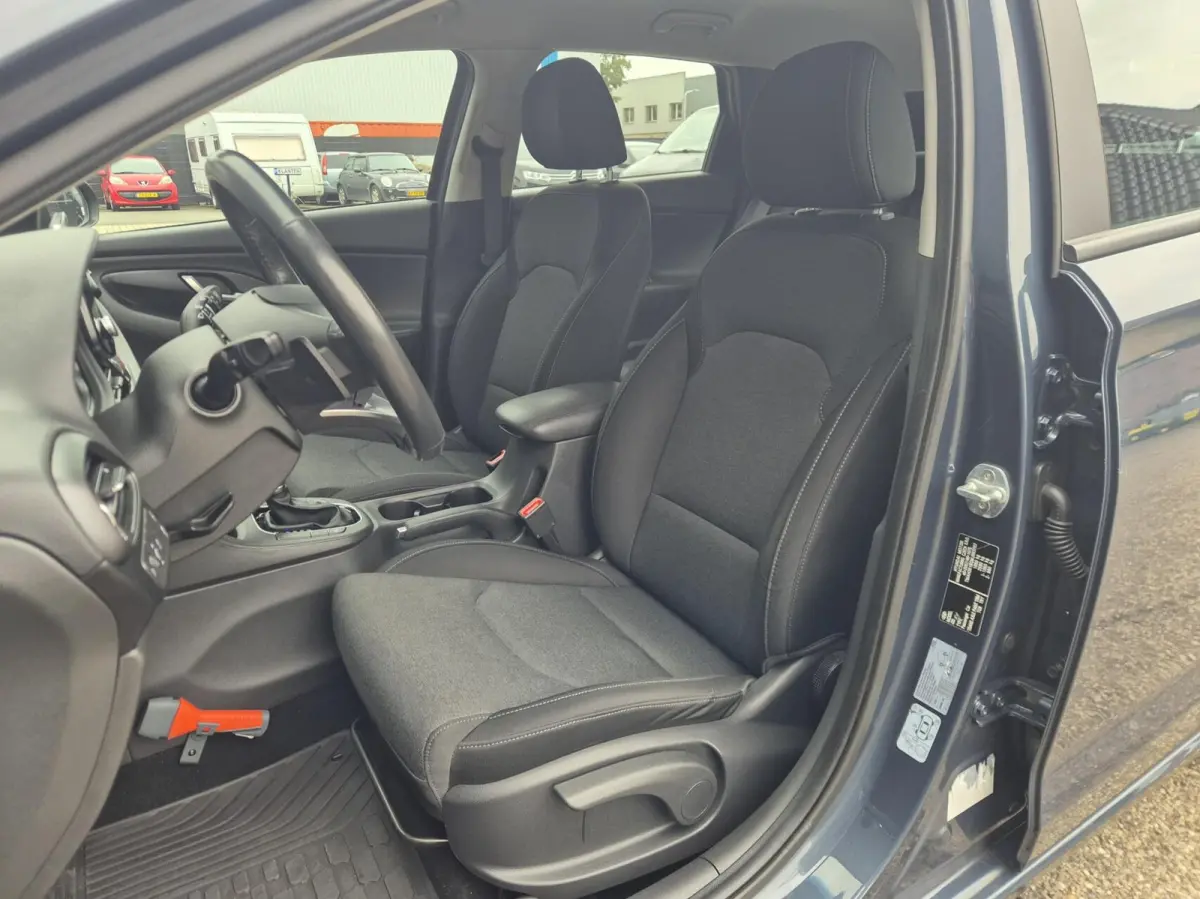 1.0 T-GDi MHEV Comfort Smart