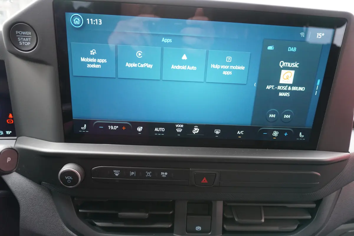 340L 2.5 PHEV 233PK L2H1 Trend 9 Persoons PHEV Automaat Nr. V141 | Hybride | Airco | Cruise | Apple CP| Side bars  DEMO