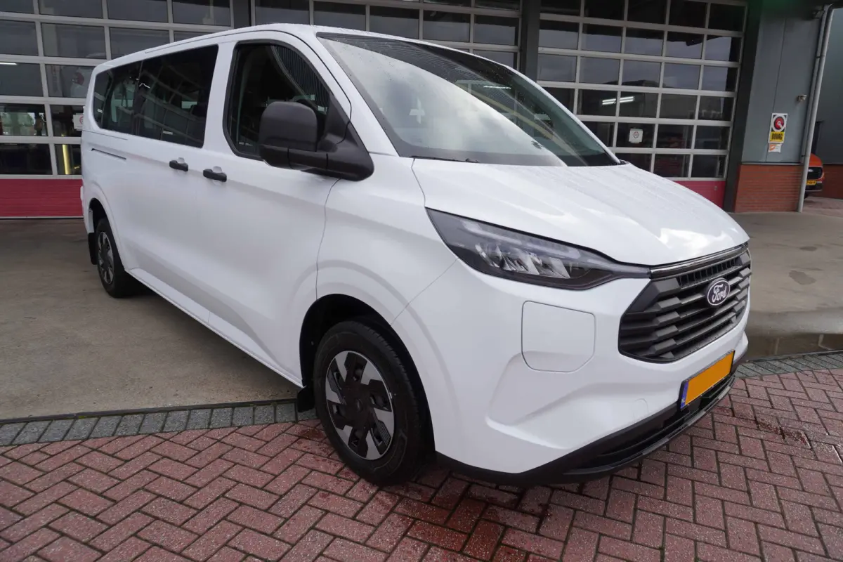 340L 2.5 PHEV 233PK L2H1 Trend 9 Persoons PHEV Automaat Nr. V185 | Hybride | Airco | Cruise | Apple CP-Android | Incl BPM
