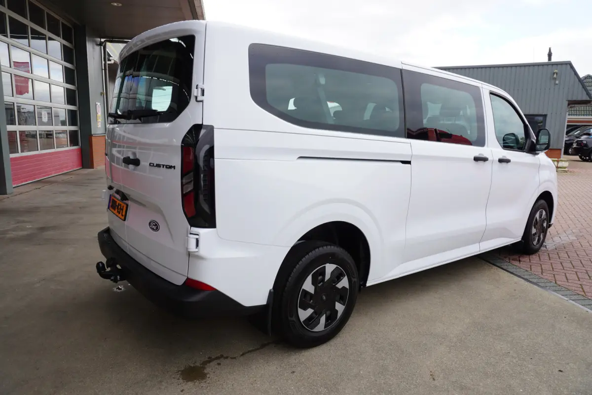 340L 2.5 PHEV 233PK L2H1 Trend 9 Persoons PHEV Automaat Nr. V185 | Hybride | Airco | Cruise | Apple CP-Android | Incl BPM