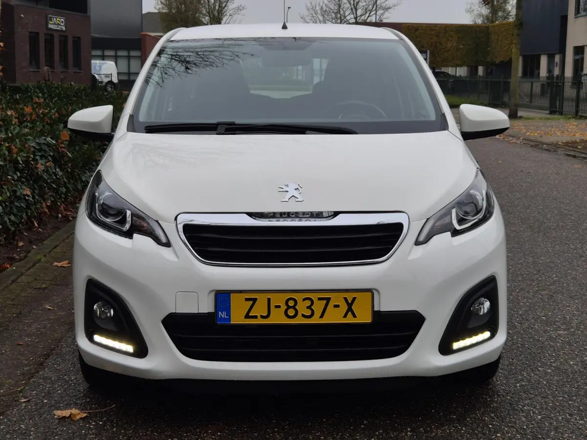 12mnd GARANTIE Automaat NL NAP Flippers Bluetooth USB AUX Sport Wit Dealeronderhouden APK tot 7-2027 1.0 e-VTi Active