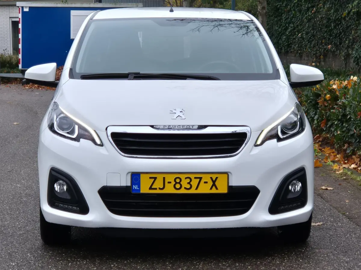 12mnd GARANTIE Automaat NL NAP Flippers Bluetooth USB AUX Sport Wit Dealeronderhouden APK tot 7-2027 1.0 e-VTi Active