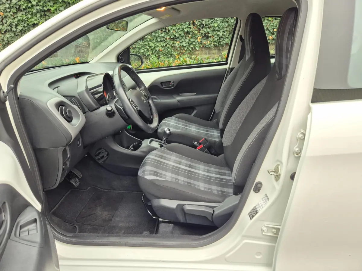 12mnd GARANTIE Automaat NL NAP Flippers Bluetooth USB AUX Sport Wit Dealeronderhouden APK tot 7-2027 1.0 e-VTi Active