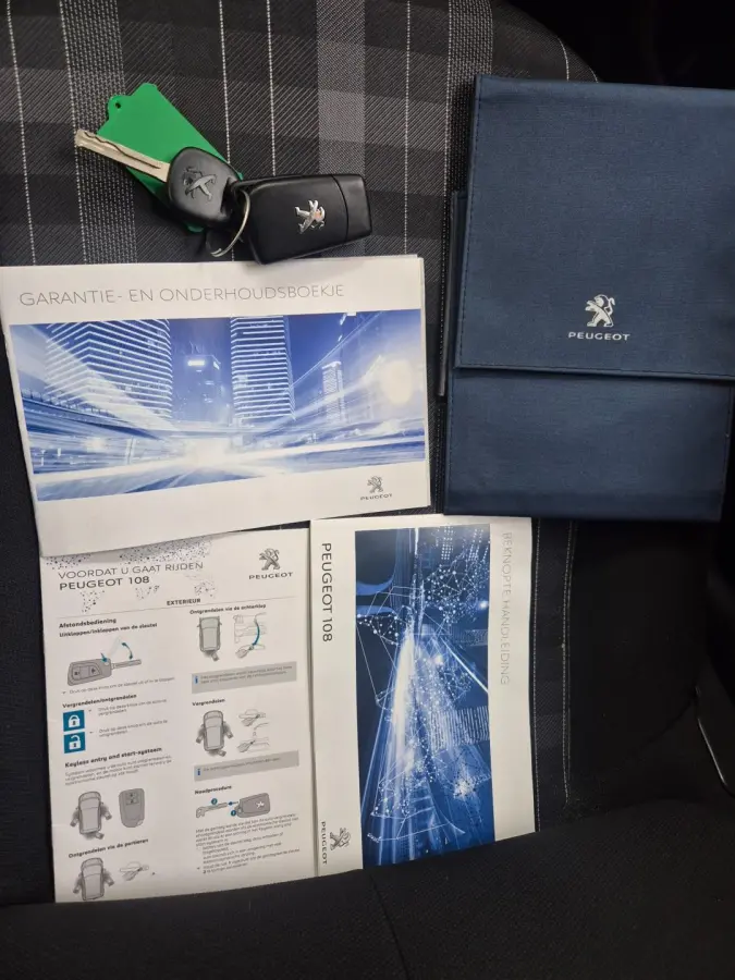 12mnd GARANTIE Automaat NL NAP Flippers Bluetooth USB AUX Sport Wit Dealeronderhouden APK tot 7-2027 1.0 e-VTi Active