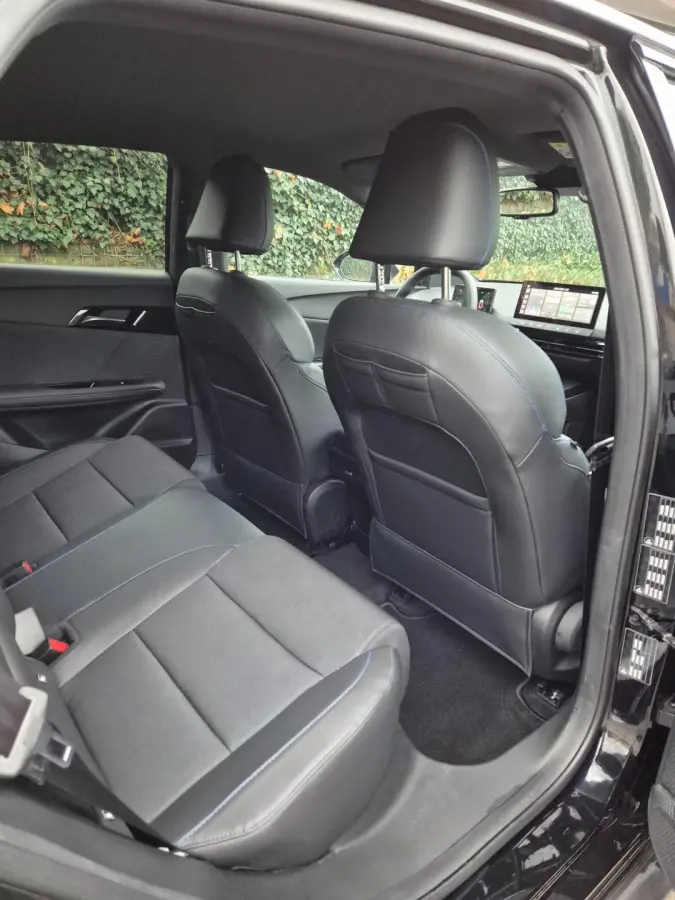 64 KhW Full Optie 360 Cam Pilot CarPlay LED 5 jaar Fabrieksgarantie! 1e- EigenaarNL NAP Top staat Luxury 64 kWh
