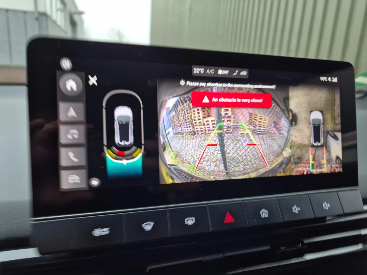 64 KhW Full Optie 360 Cam Pilot CarPlay LED 5 jaar Fabrieksgarantie! 1e- EigenaarNL NAP Top staat Luxury 64 kWh