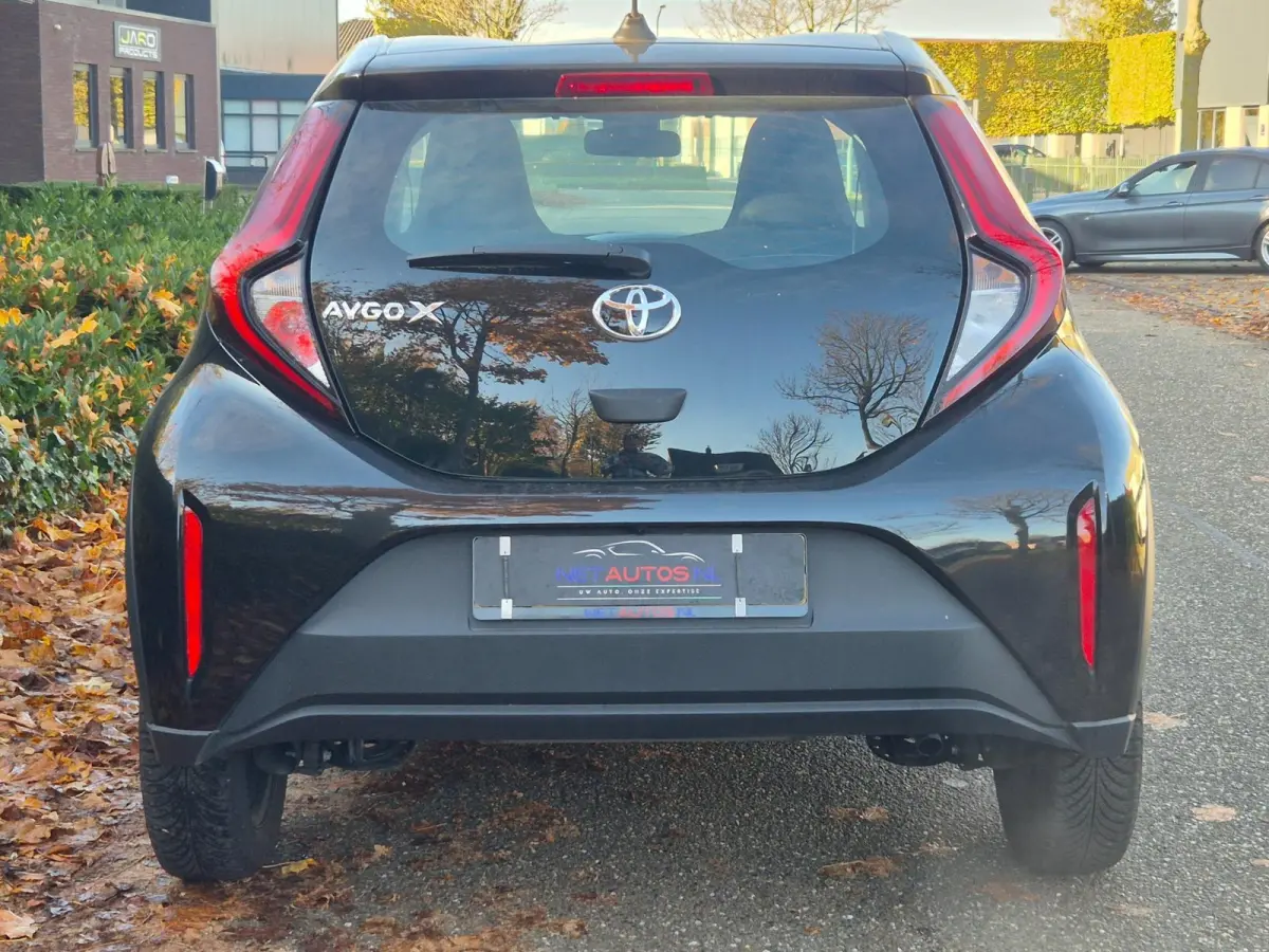 Camera Cruise Zwart Automaat CarPlay 1e-eigenaar NAP NL Auto Fabrieksgarantie! 1.0 VVT-i S-CVT Play