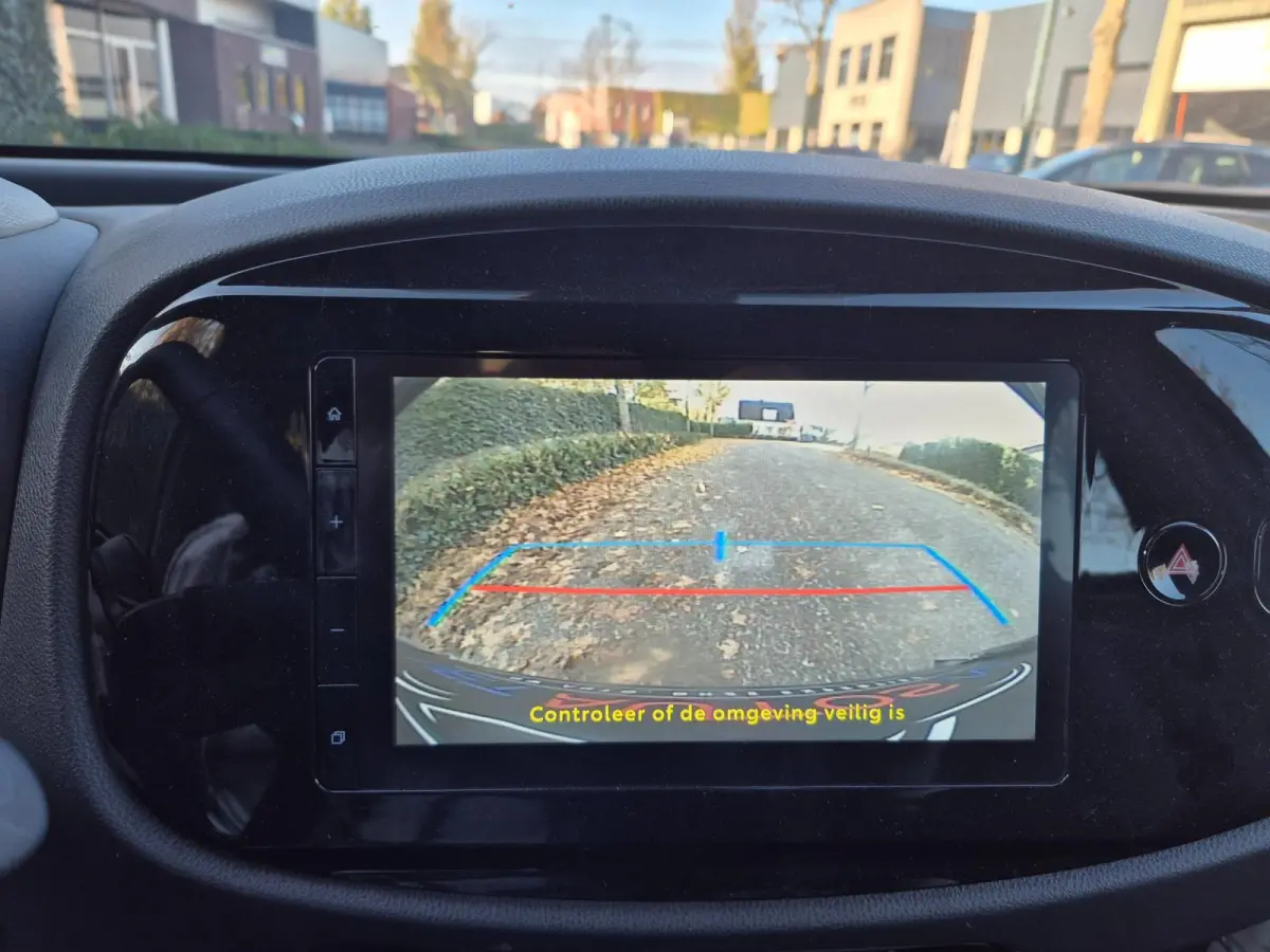 Camera Cruise Zwart Automaat CarPlay 1e-eigenaar NAP NL Auto Fabrieksgarantie! 1.0 VVT-i S-CVT Play