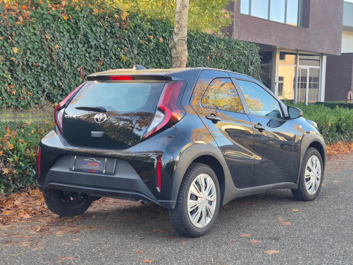 Camera Cruise Zwart Automaat CarPlay 1e-eigenaar NAP NL Auto Fabrieksgarantie! 1.0 VVT-i S-CVT Play