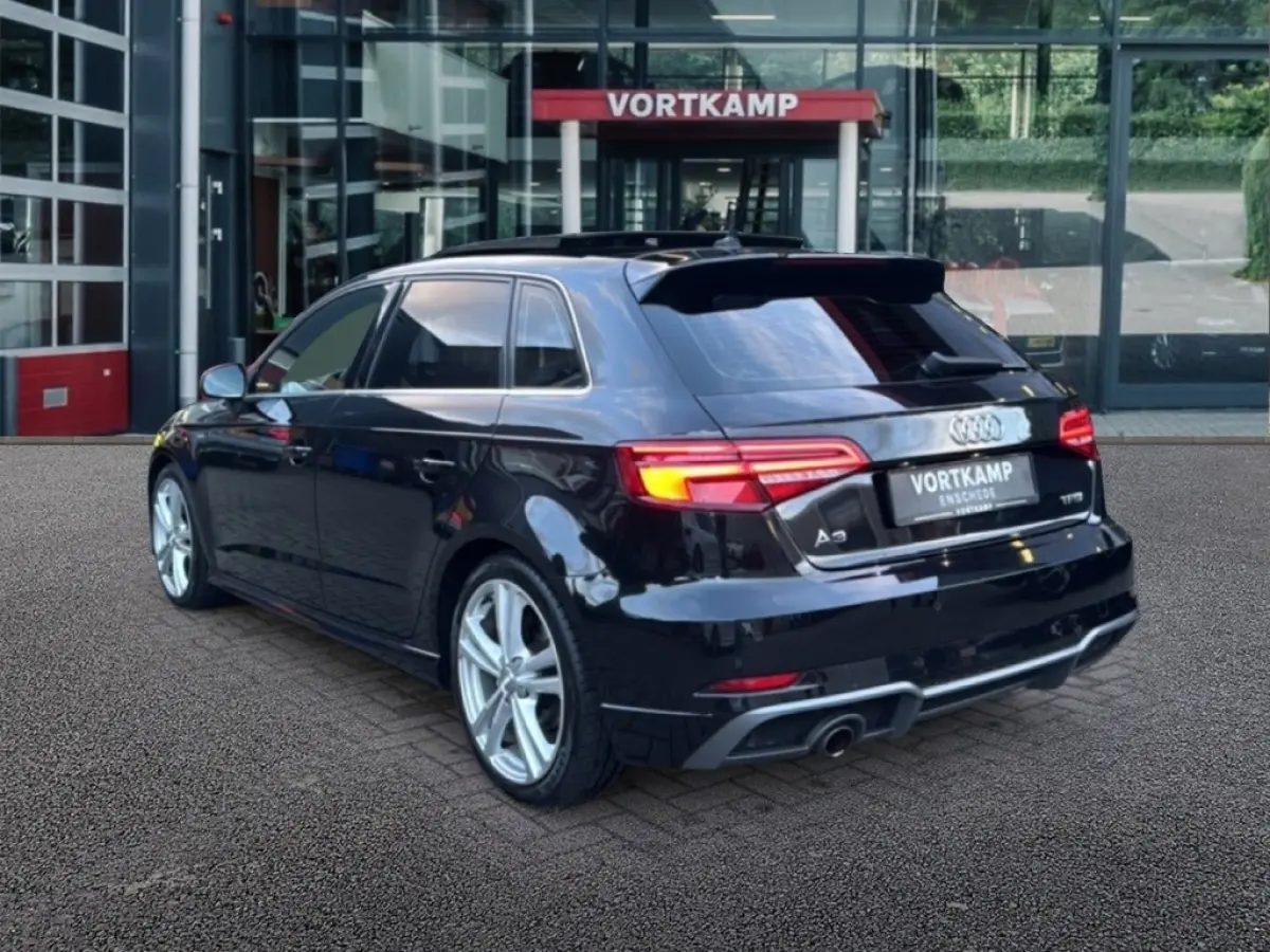 1.0 TFSI S-TRONIC S-LINE PANO-DAK/NAVI/CRUISE/PDC