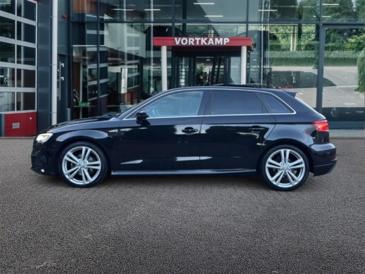 1.0 TFSI S-TRONIC S-LINE PANO-DAK/NAVI/CRUISE/PDC