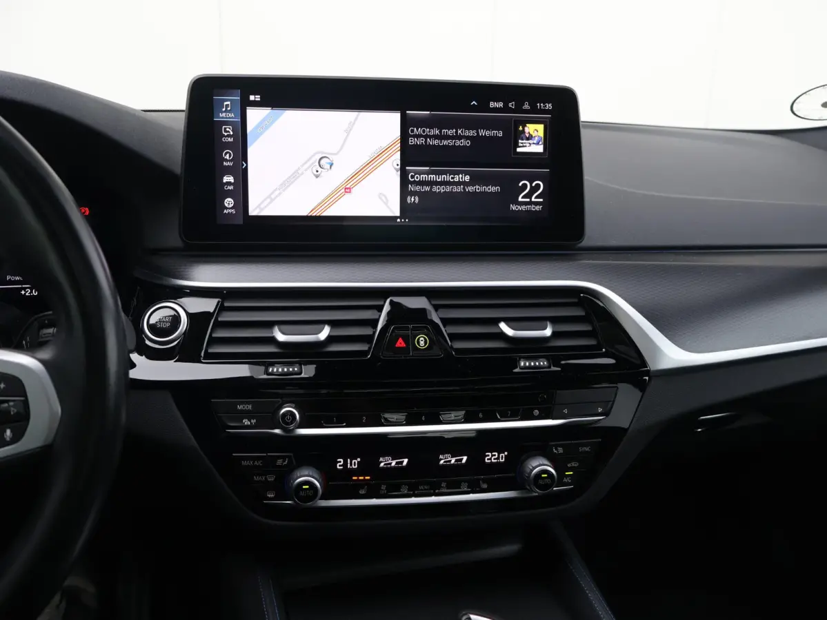 545e xDrive Business Edition Plus | 95% | M Sportpakket | Stuurwielrand verwarmd | Achteruitrijcamera | Active Cruise Control | Head-Up | HiFi | Panoramadak |
