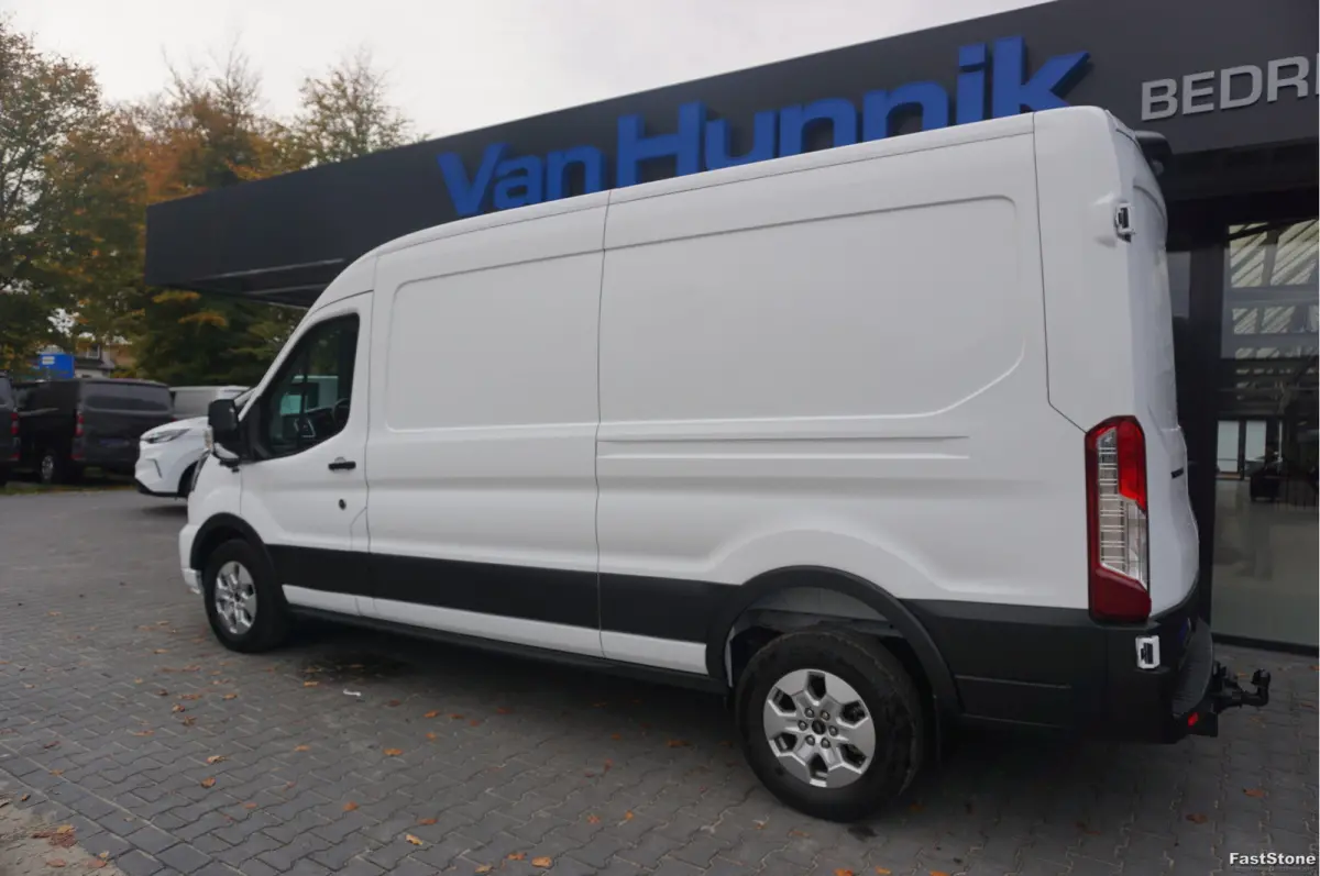 350L L3H2 Limited AUT-10 RWD 165PK BPM VRIJ 3.5T Trekhaak, Navi, Adap. Cruise, 360° Cam!! NR. A190