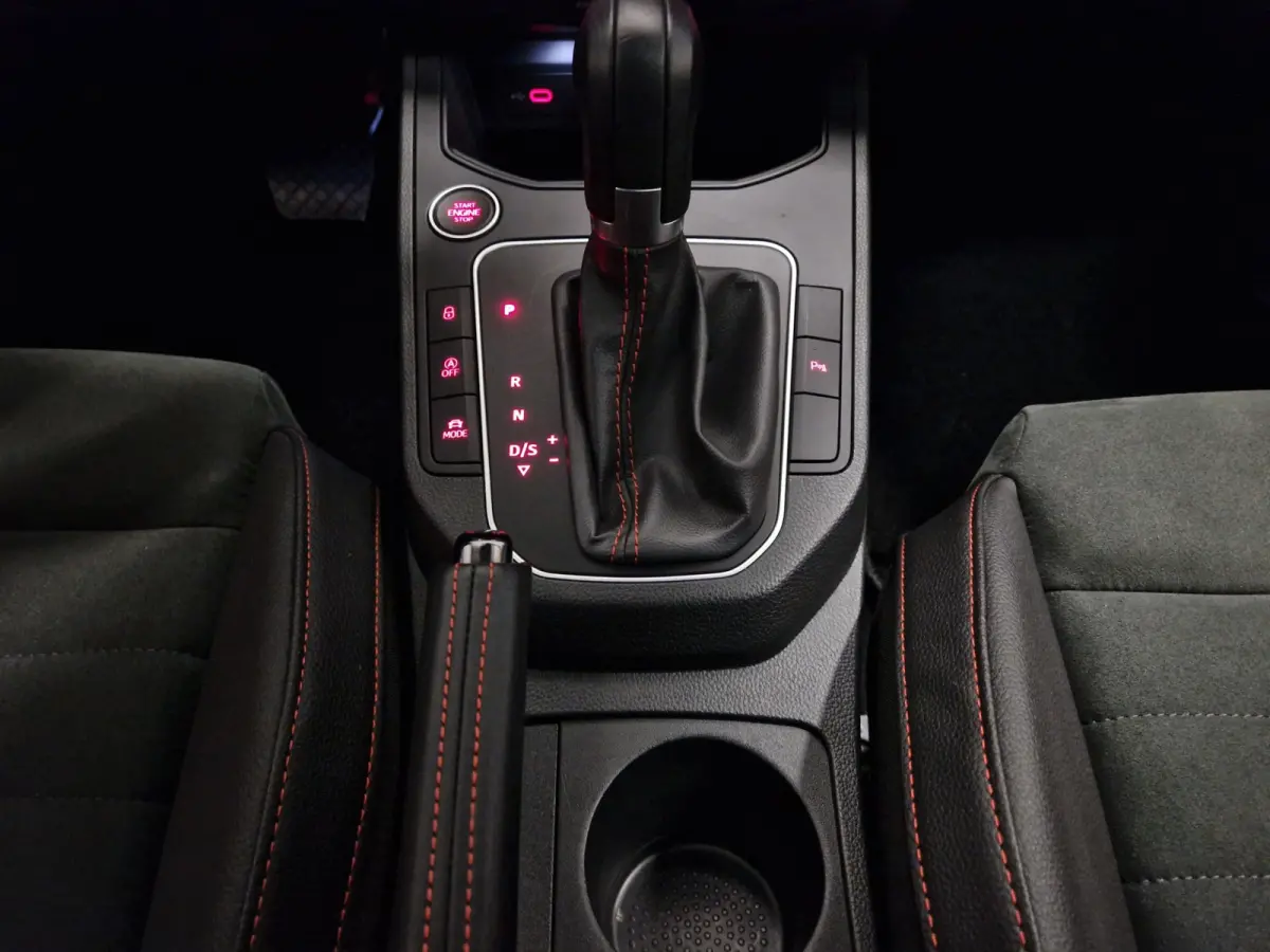 1.0 TSI FR Pro Black Edition