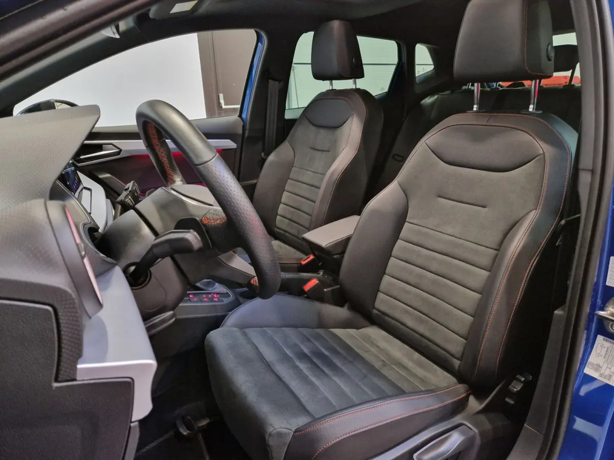 1.0 TSI FR Pro Black Edition