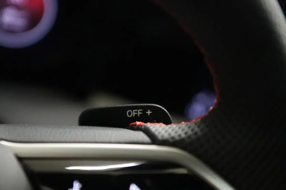 2.0 TSI GTI CLUBSPORT BLACKSTYLE /PANO/HK/SPECIAL/CAM/CARPLAY/IQ/VOLL