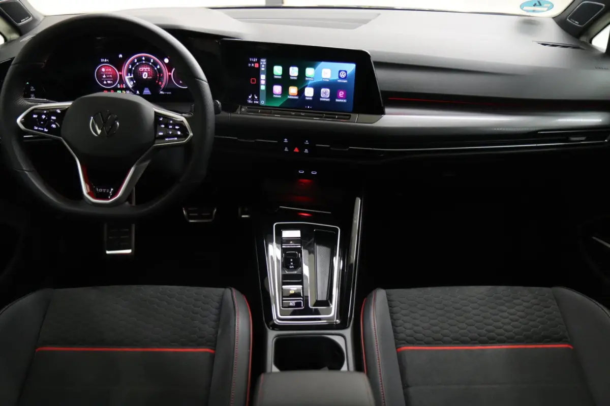 2.0 TSI GTI CLUBSPORT BLACKSTYLE /PANO/HK/SPECIAL/CAM/CARPLAY/IQ/VOLL