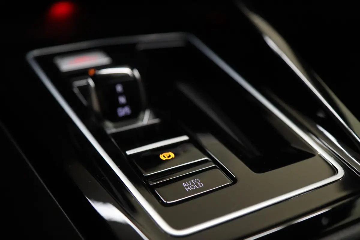2.0 TSI GTI CLUBSPORT BLACKSTYLE /PANO/HK/SPECIAL/CAM/CARPLAY/IQ/VOLL