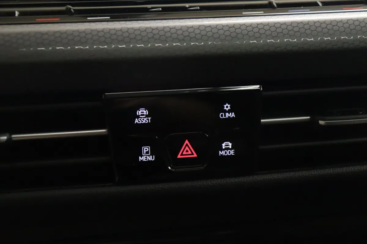 2.0 TSI GTI CLUBSPORT BLACKSTYLE /PANO/HK/SPECIAL/CAM/CARPLAY/IQ/VOLL