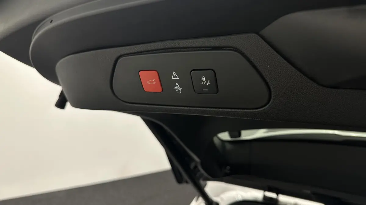 1.2 Turbo Innovation PANO CAMERA LM ECC CRUISE CARPLAY NAVI.