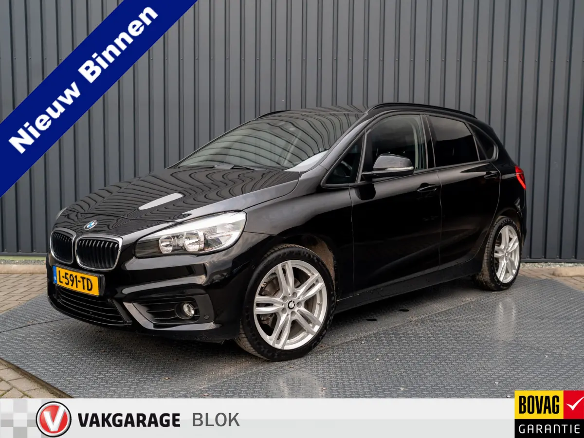 218i Business | 18'' | Parkeersensoren V&A | Stoelverw. | Navi | Prijs Rijklaar!!