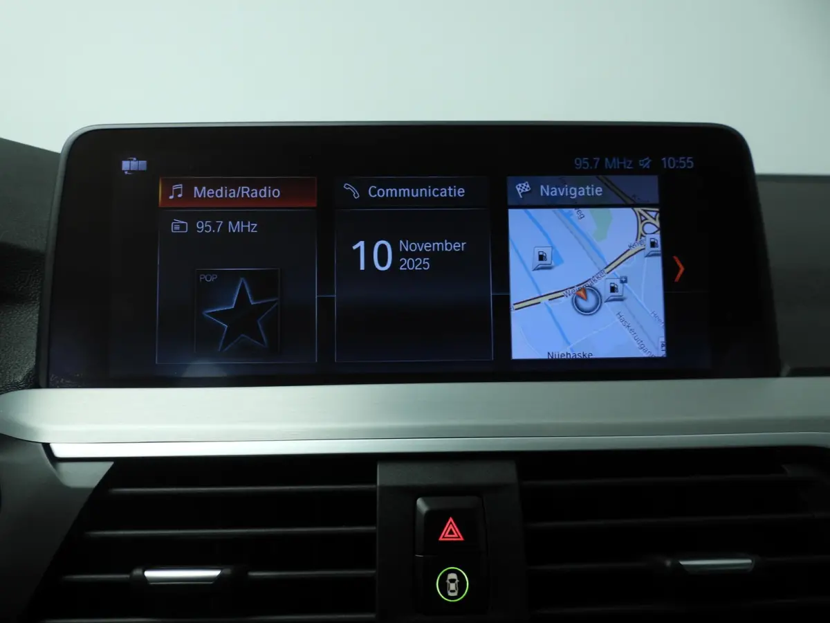 xDrive30i | LED | Leder | HUD | Trekhaak | Sportstoelen | Keyles go | Hifi speakers | Alu 19 inch