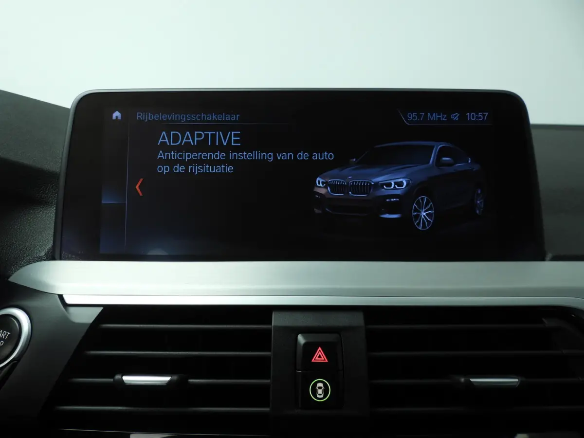 xDrive30i | LED | Leder | HUD | Trekhaak | Sportstoelen | Keyles go | Hifi speakers | Alu 19 inch