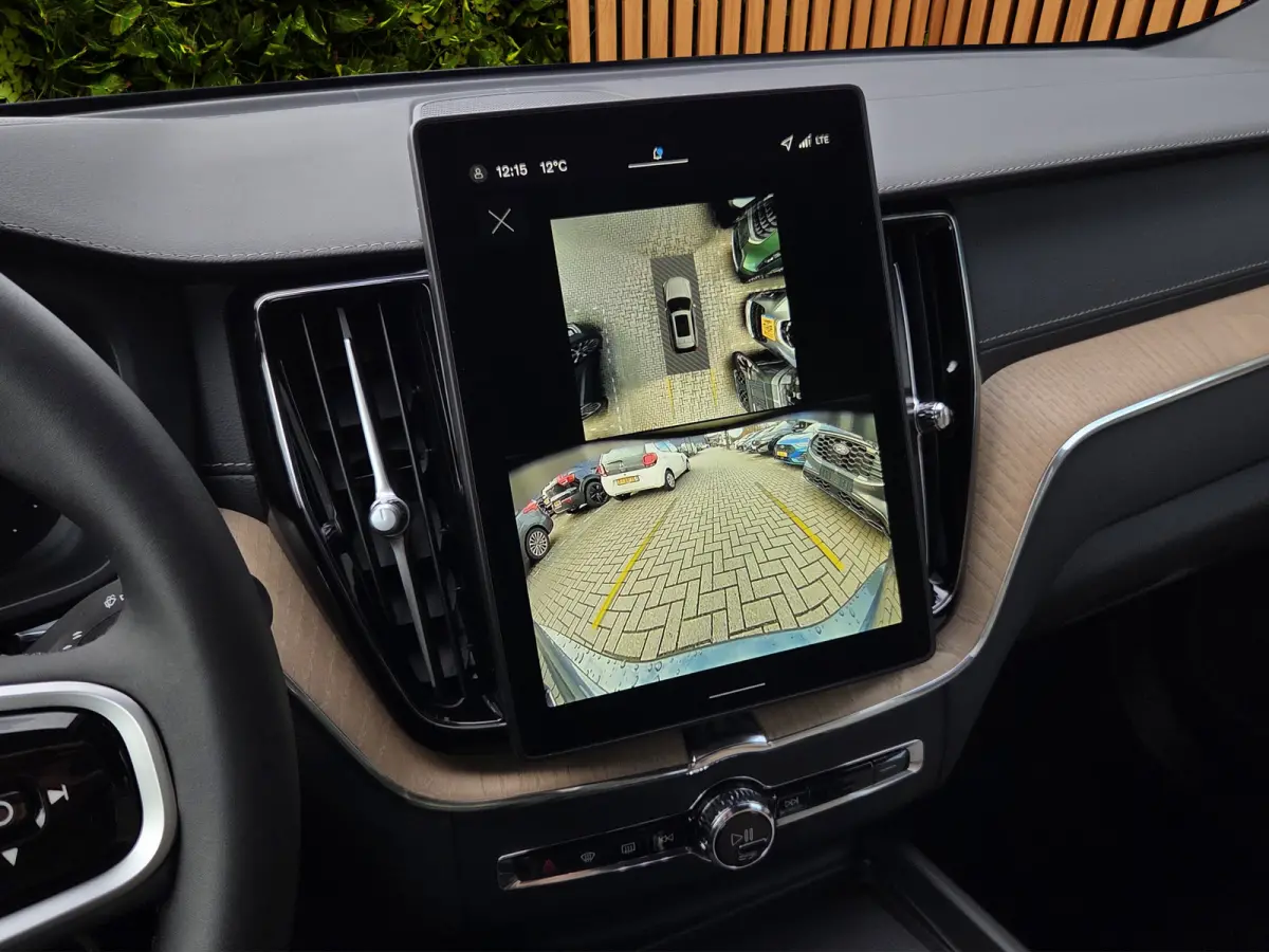 2.0 T6 AWD Recharge Ultra Bright | Luchtvering | 21" Velgen | Panoramadak | 360 Camera | Memory | Head-up