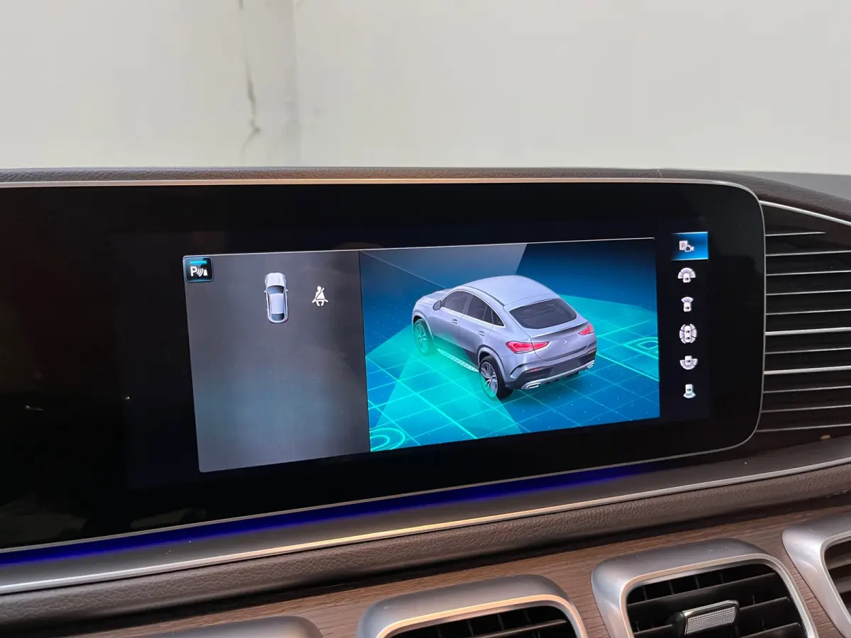 350 e 4MATIC AMG Premium Plus | Burmester | Luchtvering | Memory | Panoramadak | Stoel Koeling |