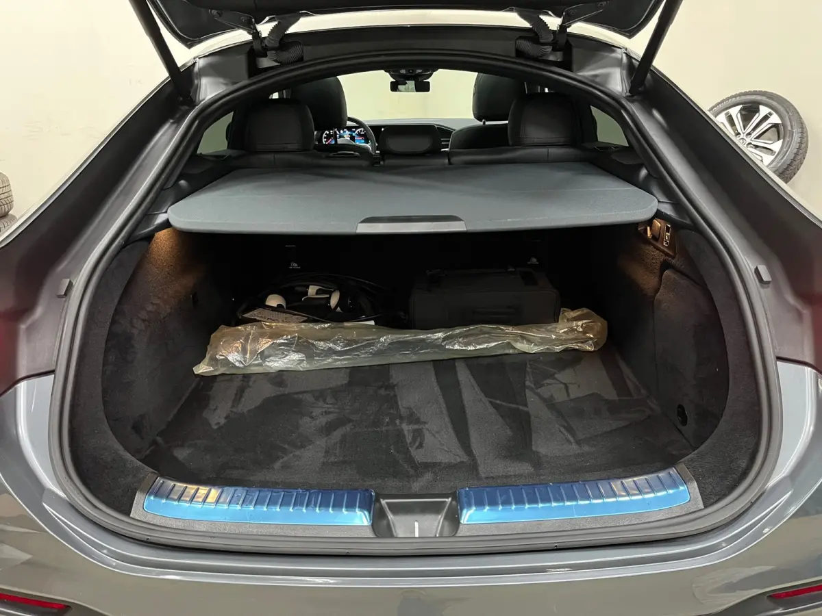 350 e 4MATIC AMG Premium Plus | Burmester | Luchtvering | Memory | Panoramadak | Stoel Koeling |