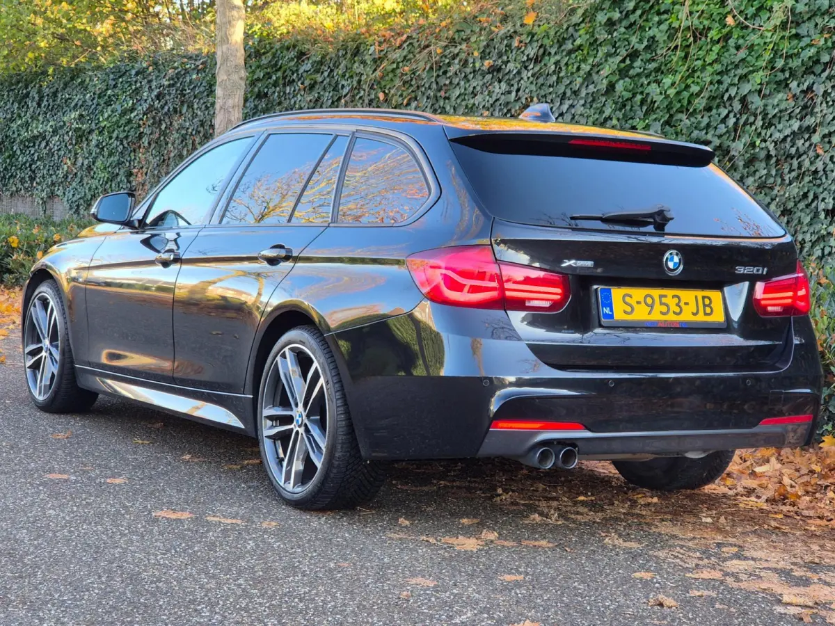 F31 320i M Sport X-drive Trekhaak Apple CarPlay dig.dash 19inch 320i xDrive M Sport Edition