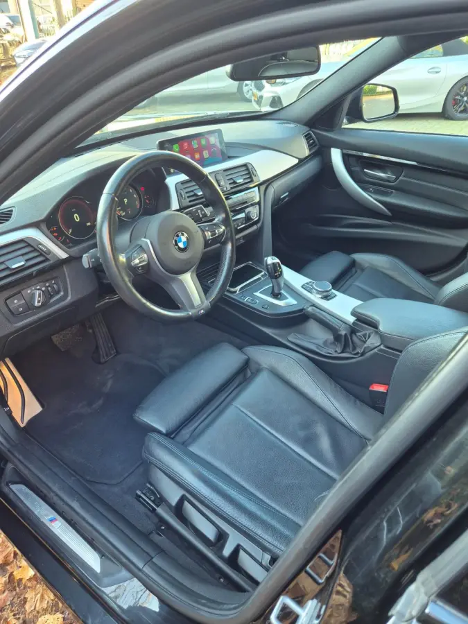 F31 320i M Sport X-drive Trekhaak Apple CarPlay dig.dash 19inch 320i xDrive M Sport Edition