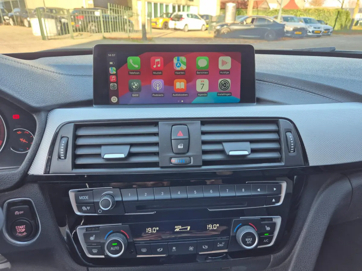 F31 320i M Sport X-drive Trekhaak Apple CarPlay dig.dash 19inch 320i xDrive M Sport Edition