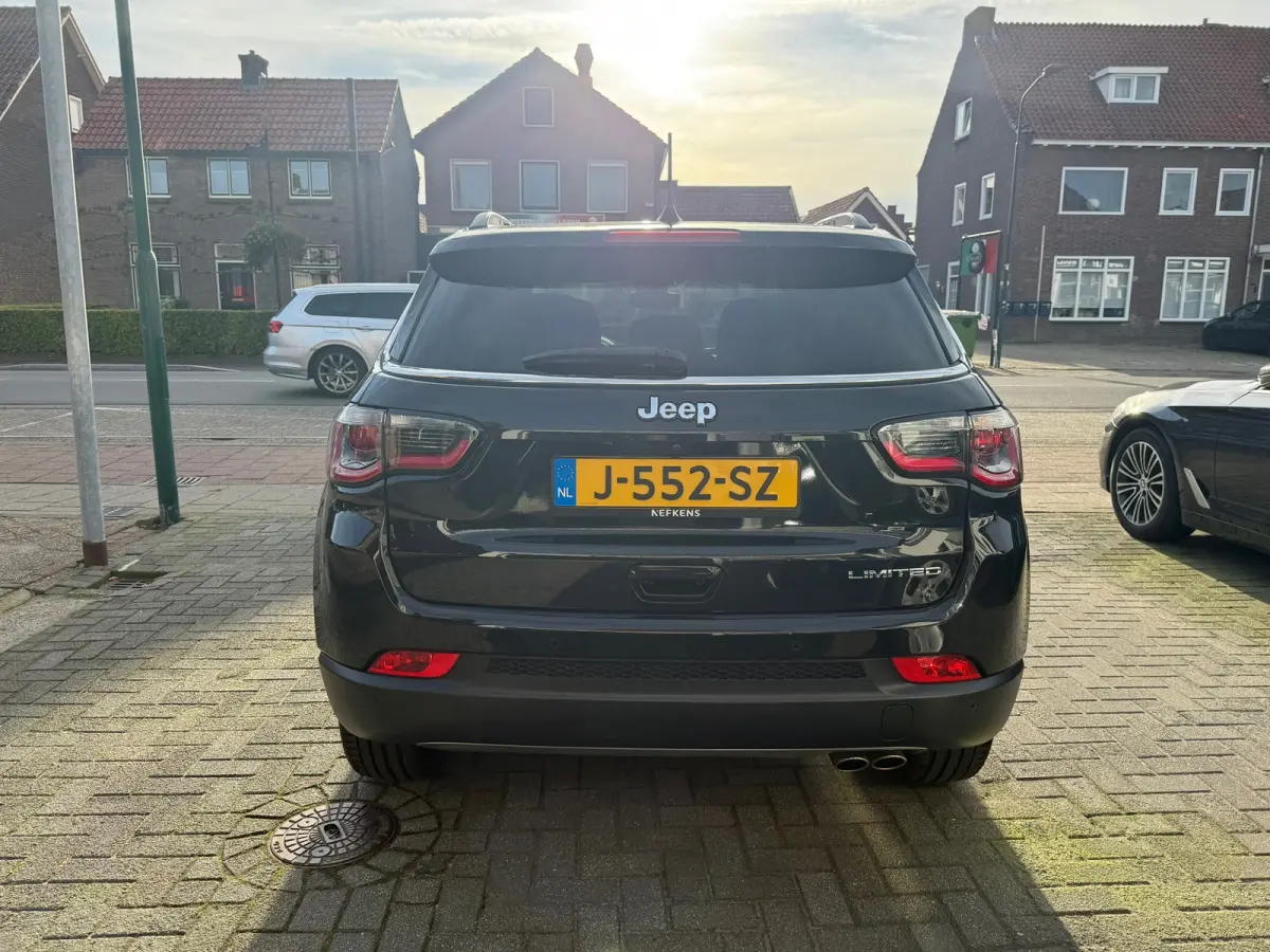 1.3T Limited automaat,Apple Carplay/Android navigatie,Parkeersensoren,Achteruitrij camera