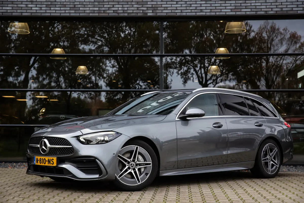 200 Launch Edition AMG Line , Virtual cockpit, Leer, Sfeerverlichting,