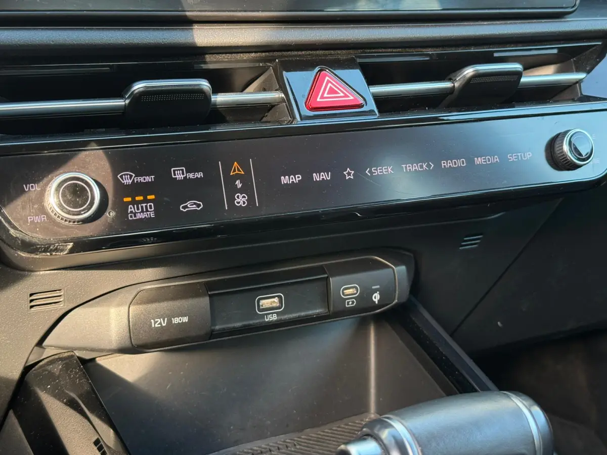 1.6 GDi PHEV DynamicLine |Camera |Elektr. stoel |Keyless |ACC