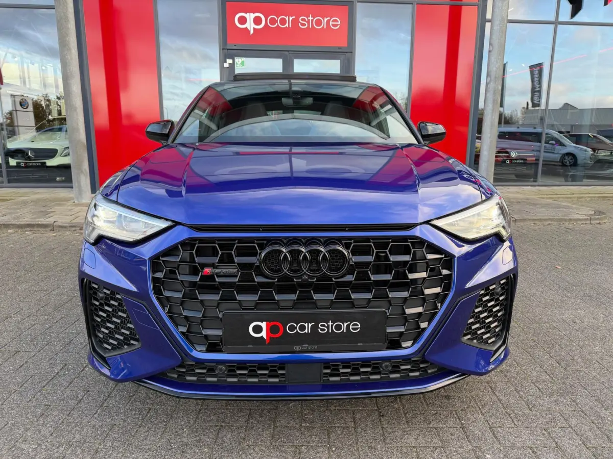 RSQ3 TFSI RS / Panorama/ Full spec