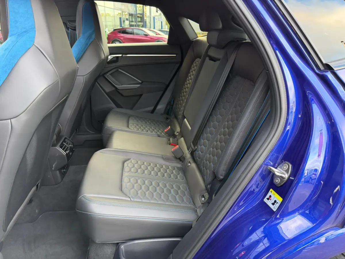 RSQ3 TFSI RS / Panorama/ Full spec
