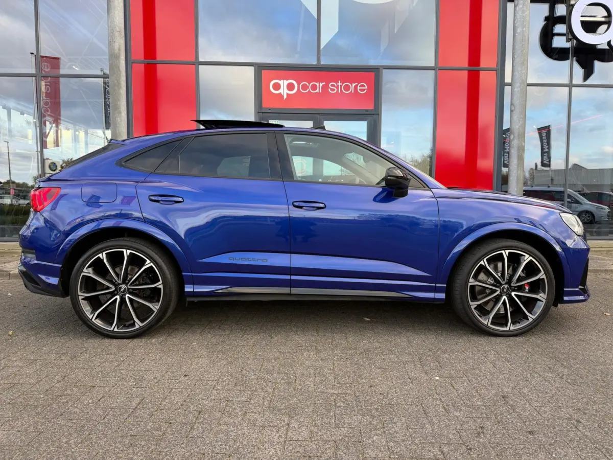 RSQ3 TFSI RS / Panorama/ Full spec