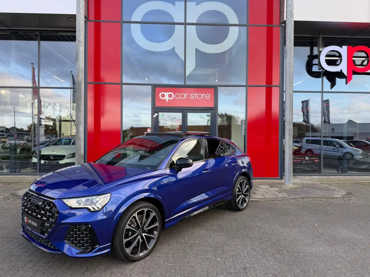 RSQ3 TFSI RS / Panorama/ Full spec