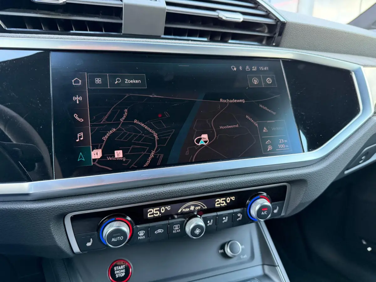 RSQ3 TFSI RS / Panorama/ Full spec