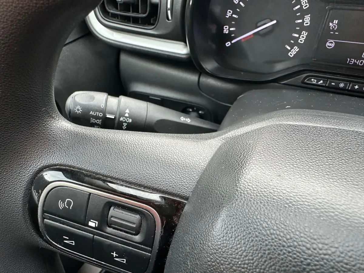 1.2 PT Feel (2020)|NAVI|CLIMA Apple CarPlay