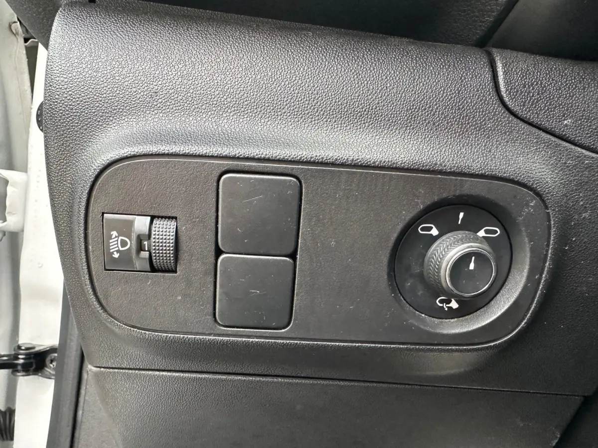 1.2 PT Feel (2020)|NAVI|CLIMA Apple CarPlay