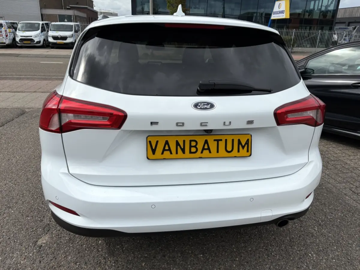 1.0 EcoBoost Titanium Business