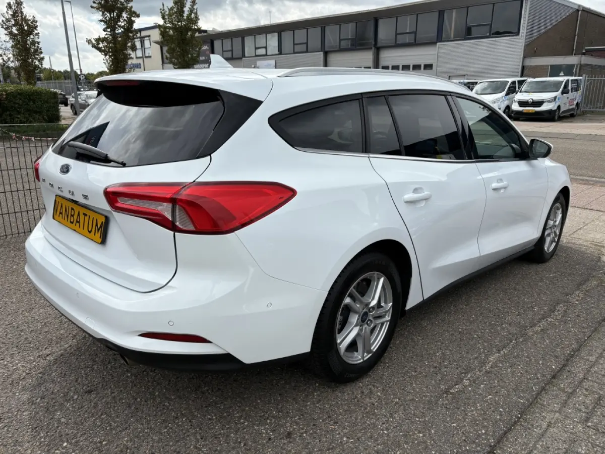 1.0 EcoBoost Titanium Business