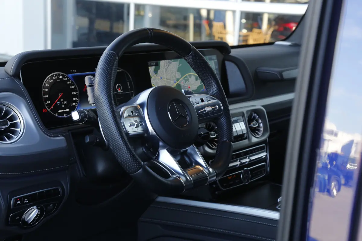 AMG 63 Grijs kenteken*MB Fabrieksgar.t/m02-2029!*Mystic Blue*Drivers package/Ride Control/Sportuitlaat/Nappa/Massage/ACC/Dak/Night II/22 inch/VOL*
